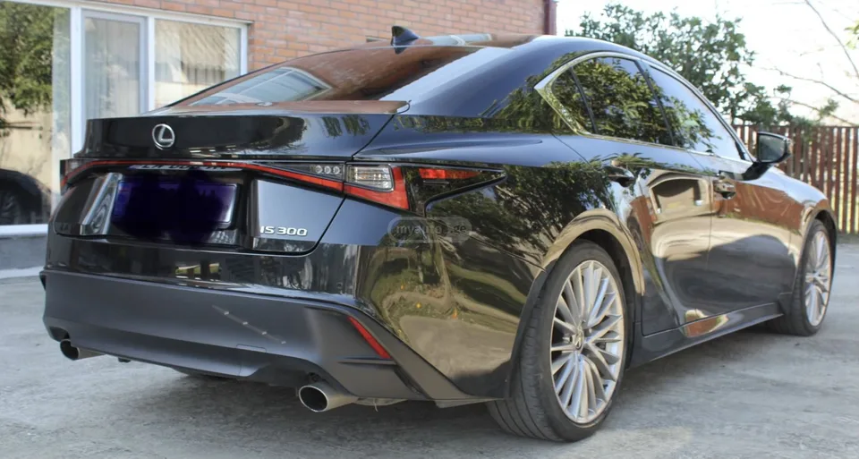Lexus IS 300 Luxury 2023 — миниатюра 5