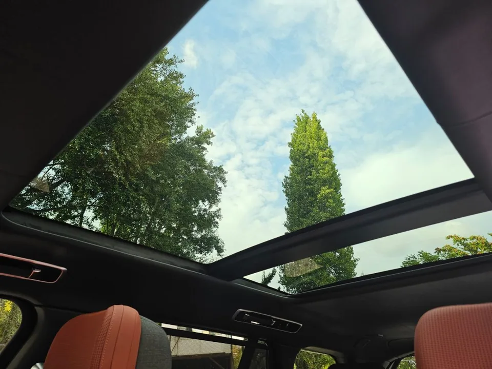 Land Rover Range Rover Vogue 2025 — миниатюра 4