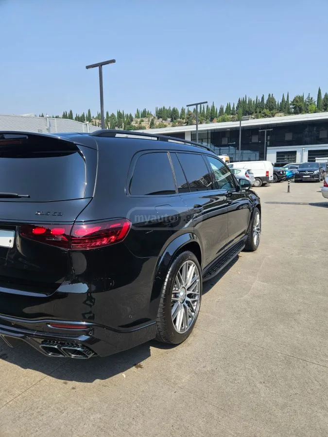 Mercedes-Benz GLS 63 AMG 2023 — фото 1, купить с доставкой в Москву