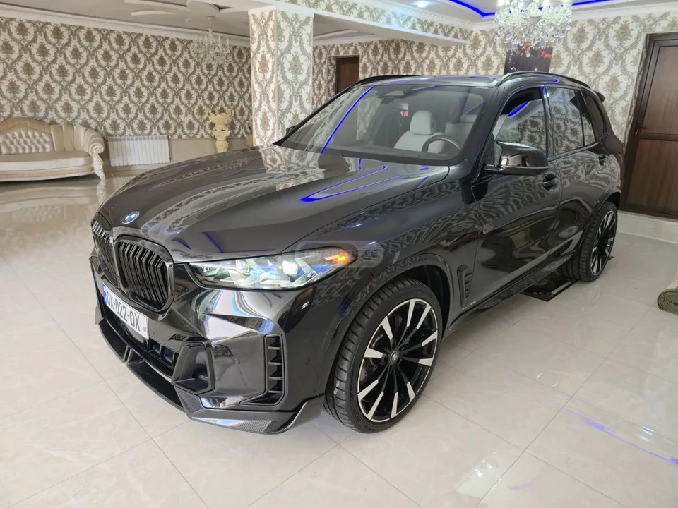 BMW X5 2025 — фото 1, купить с доставкой в Москву