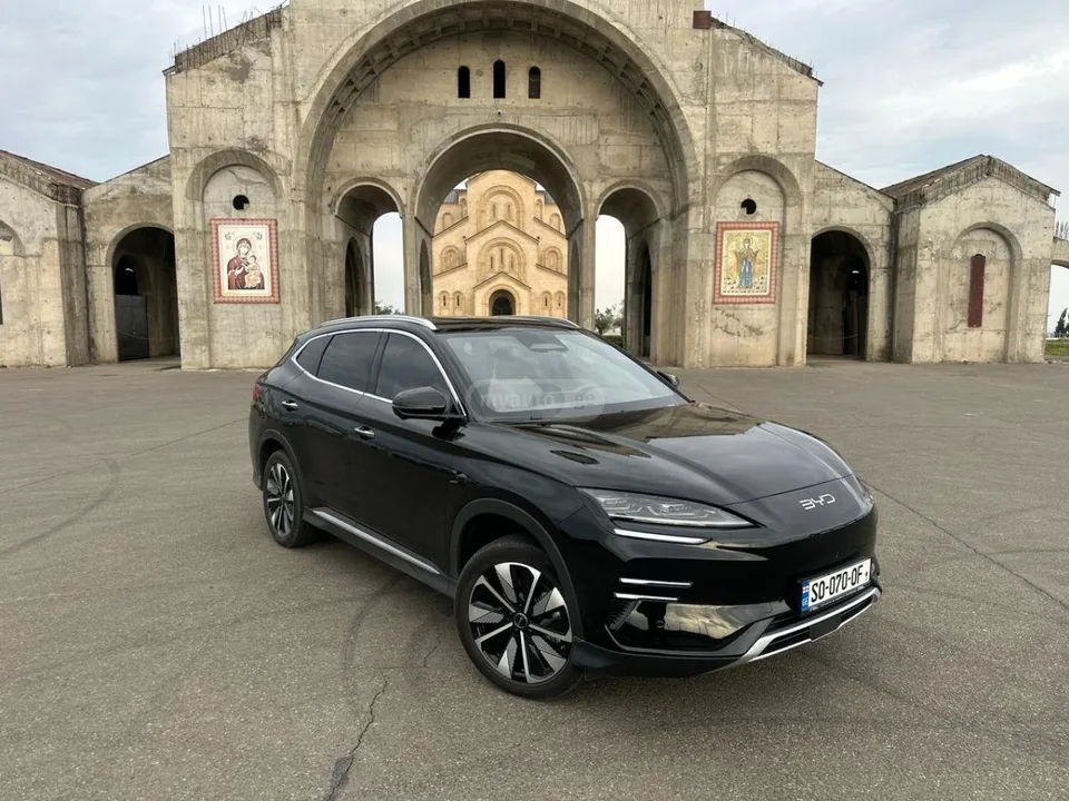 BYD Song Plus Flagship 2025 — фото 1, купить с доставкой в Москву