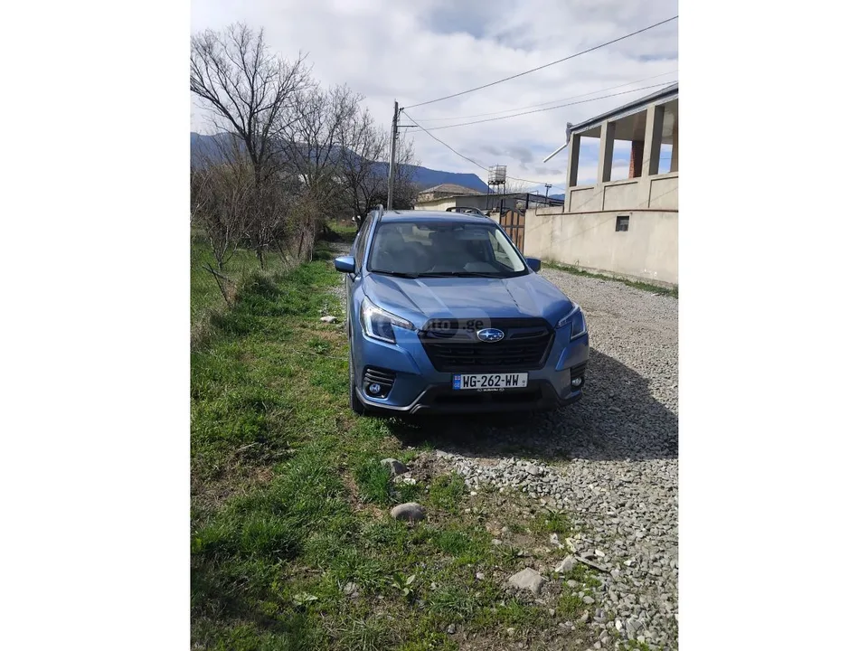 Subaru Forester Premium 4dr All-Wheel Drive CV 2023 — миниатюра 2