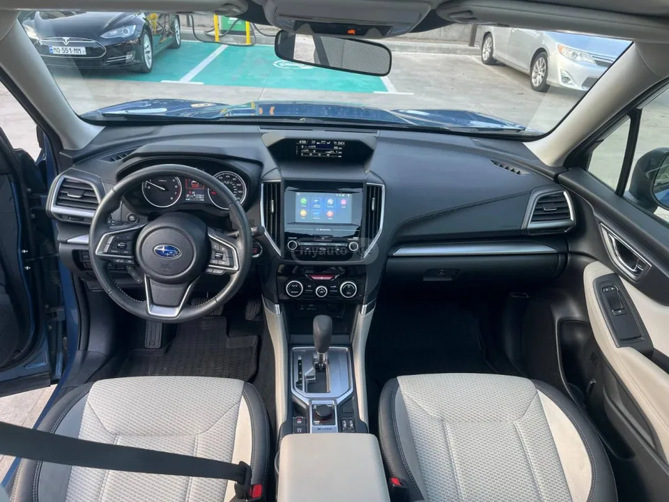 Subaru Forester Premium 4dr All-Wheel Drive CV 2023 — миниатюра 3