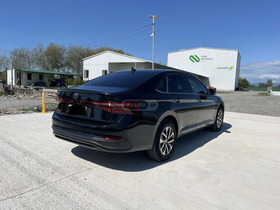 Volkswagen Jetta S 2024 — миниатюра 3