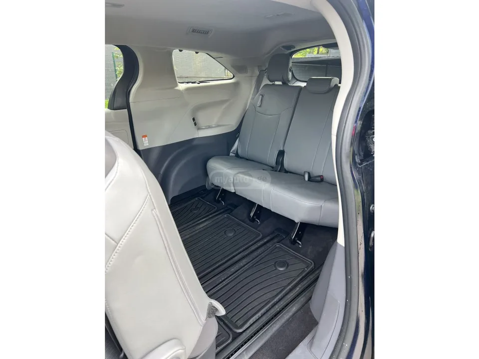 Toyota Sienna LIMITED 2024 — миниатюра 3