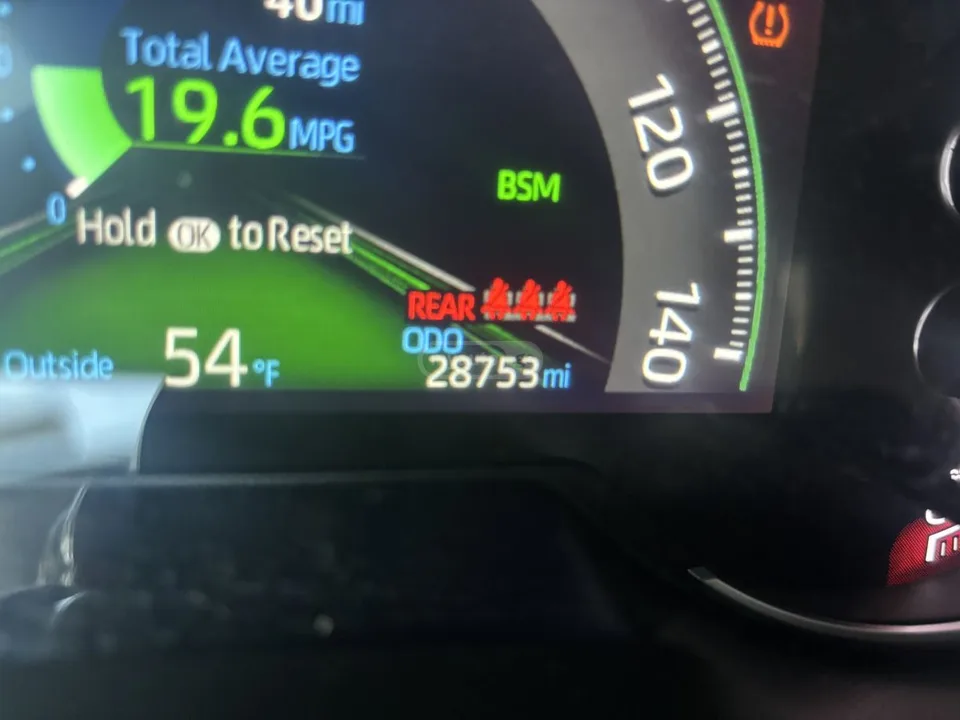 Toyota RAV 4 Adventure 4dr All Wheel Drive 2024 — миниатюра 3