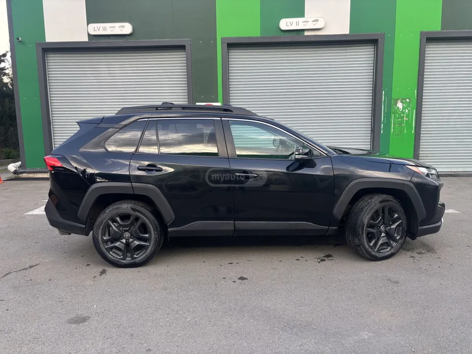 Toyota RAV 4 Adventure 4dr All Wheel Drive 2024 — миниатюра 5