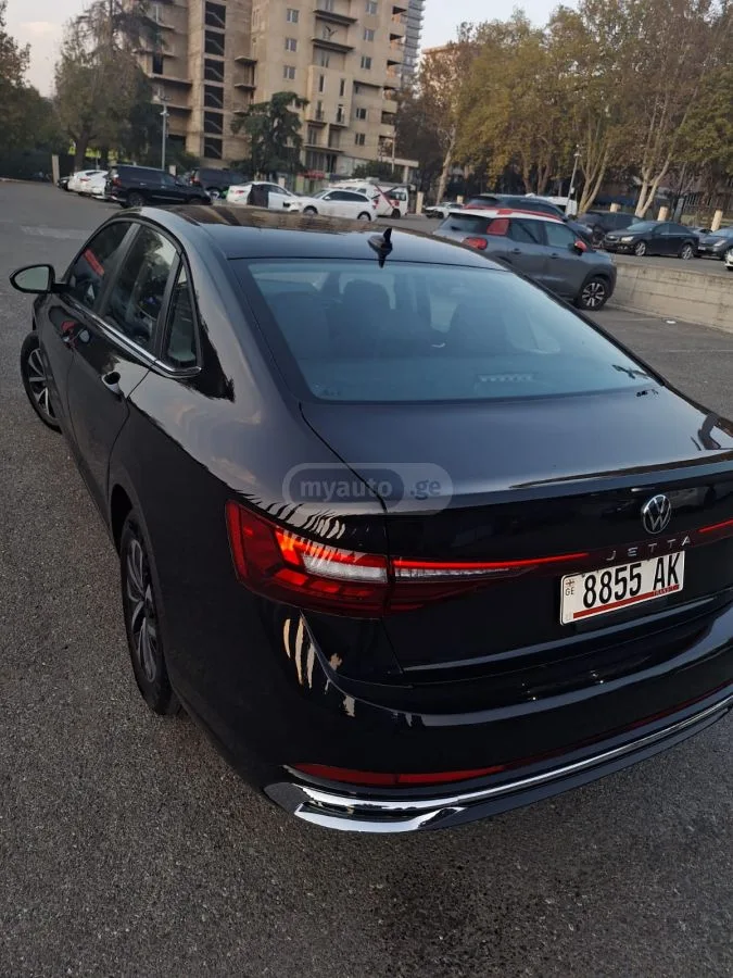 Volkswagen Jetta 2024 — миниатюра 2