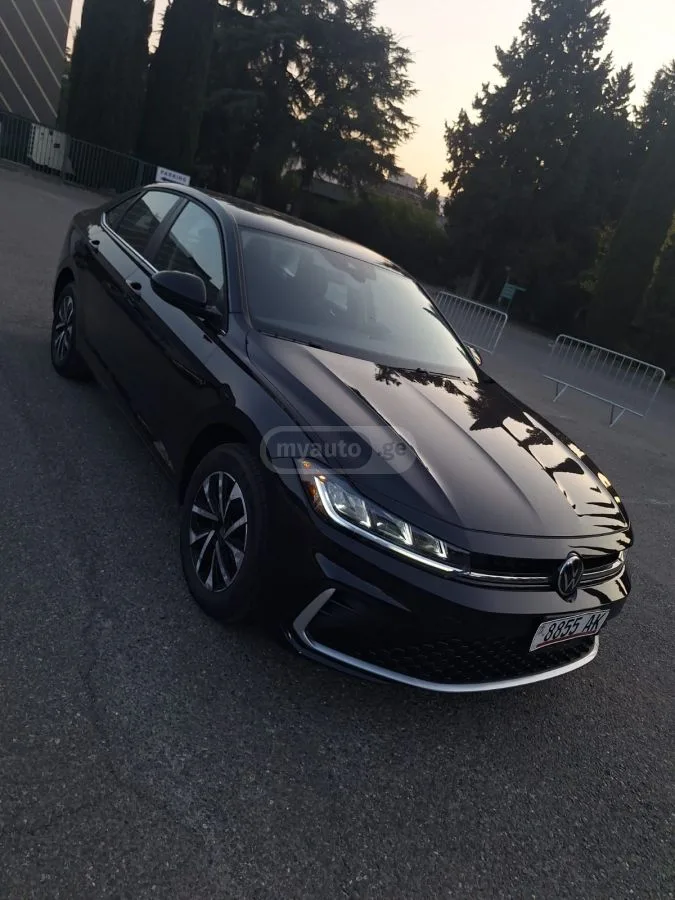 Volkswagen Jetta 2024 — миниатюра 5