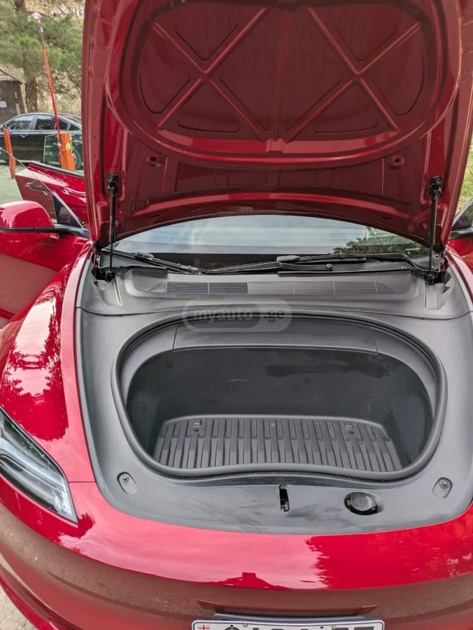 Tesla Model 3 2024 — миниатюра 4