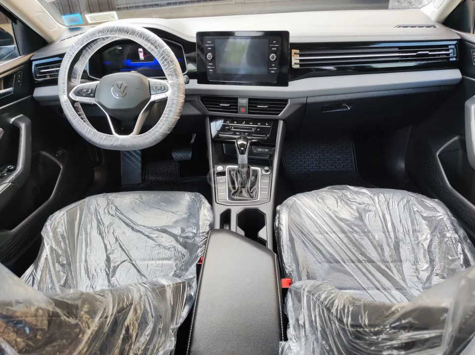 Volkswagen Jetta SE 2025 — миниатюра 3