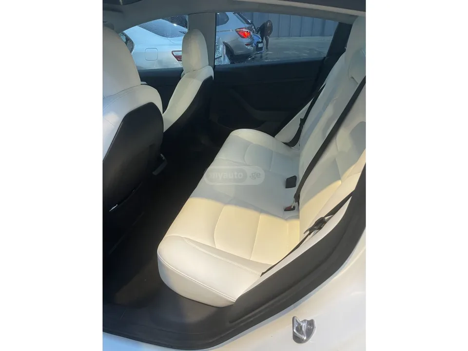 Tesla Model 3 Long Range Dual motor 2022 — миниатюра 3