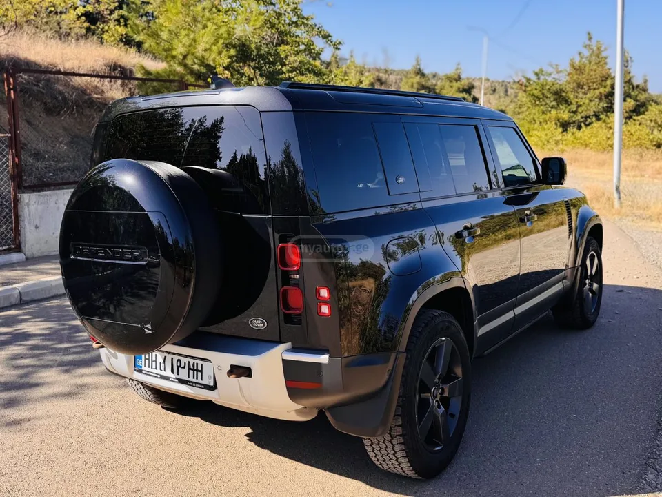 Land Rover Defender 110 2023 — миниатюра 4
