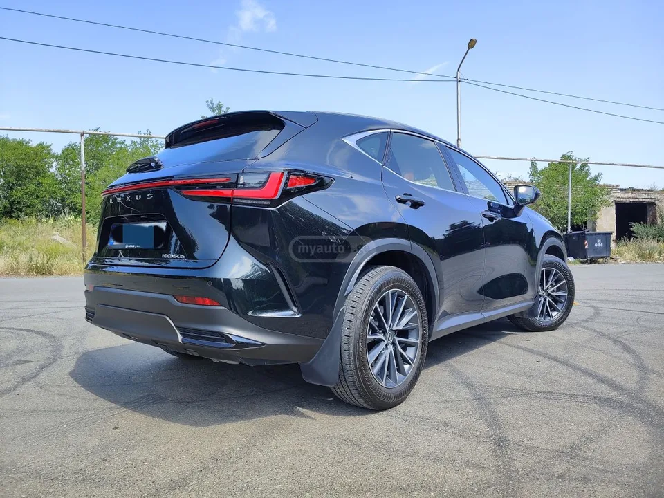 Lexus NX 350 2023 — миниатюра 3