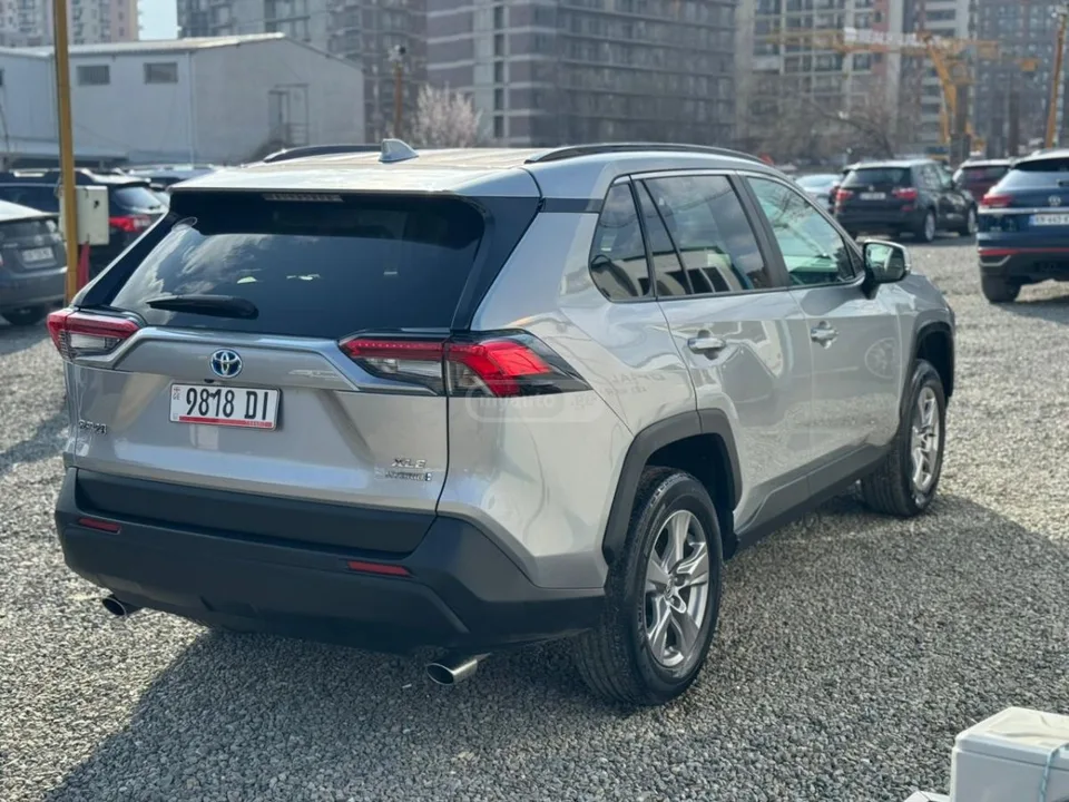 Toyota RAV 4 2023 — миниатюра 5