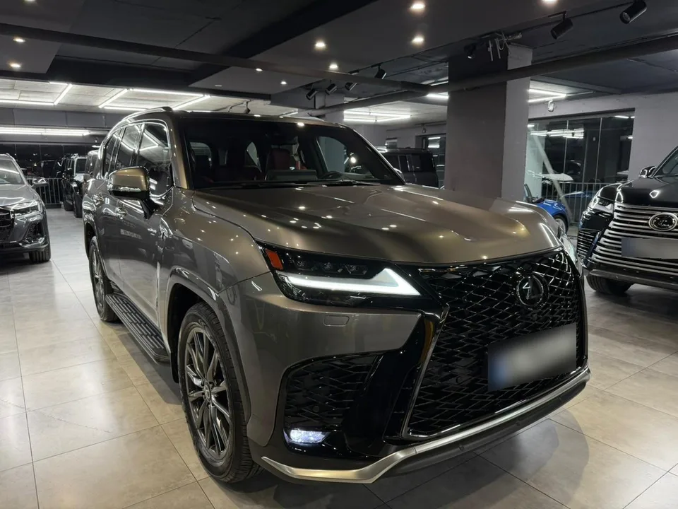 Lexus LX 600 2023 — миниатюра 2