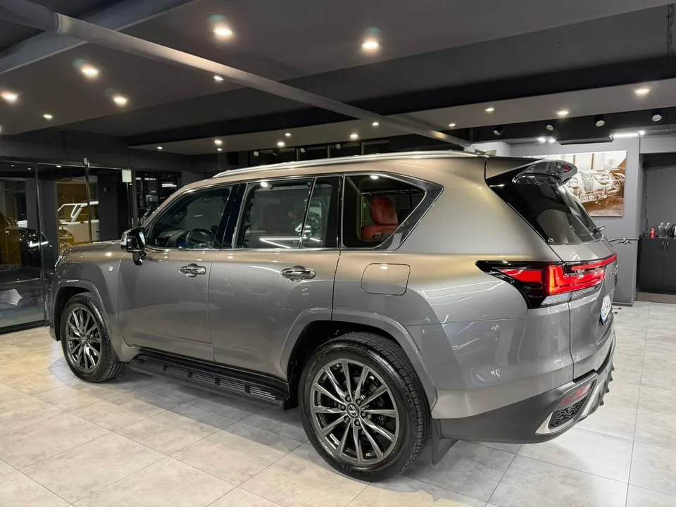 Lexus LX 600 2023 — миниатюра 3