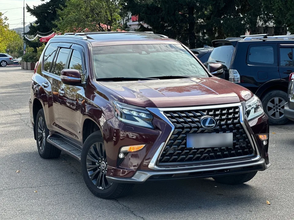 Lexus GX 460 Luxury 4dr 4x4 Automatic 2022 — фото 1, купить с доставкой в Москву