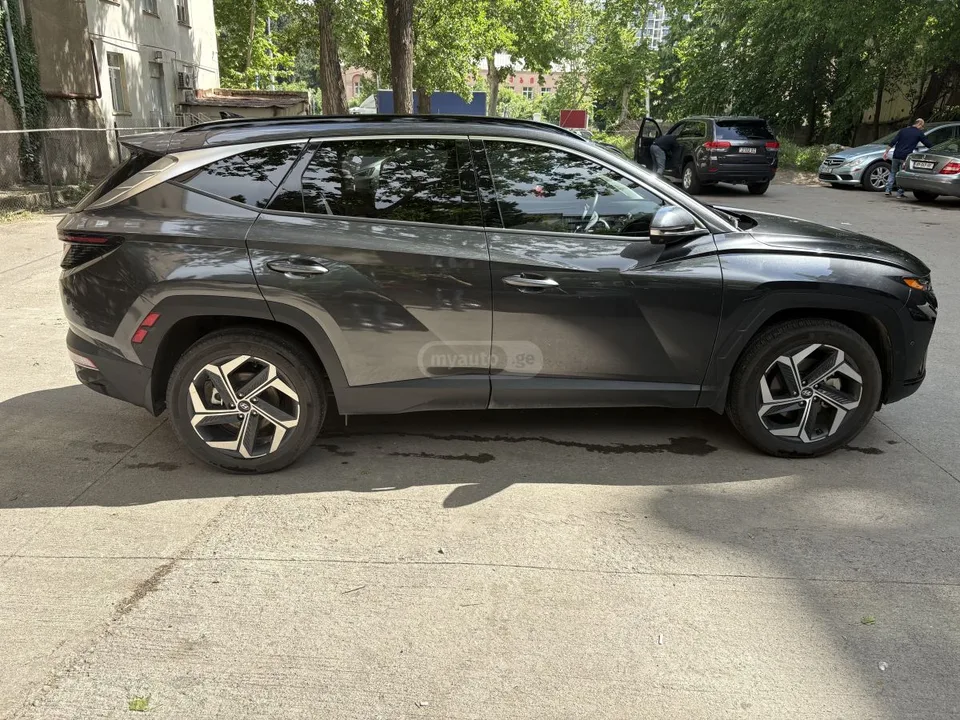 Hyundai Tucson Limited 4dr All-Wheel Drive Au 2023 — миниатюра 2