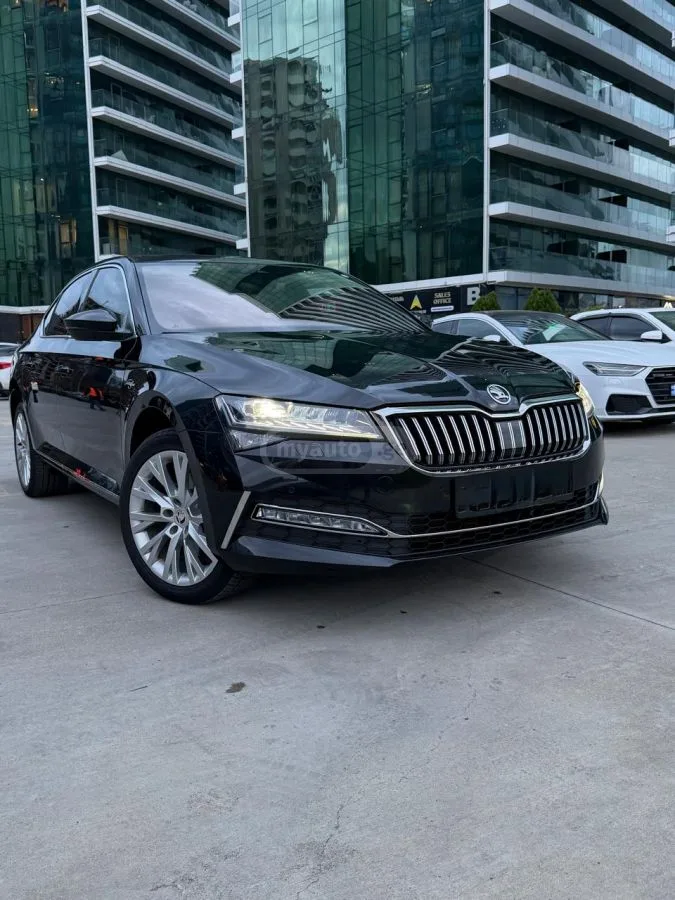 Skoda Superb 2023 — миниатюра 2
