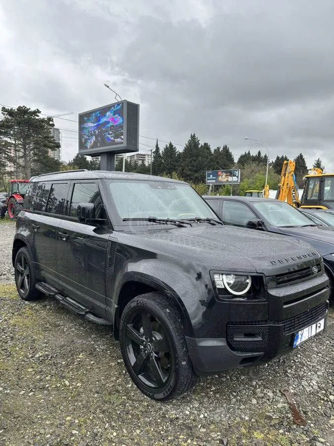 Land Rover Defender 110 2023 — миниатюра 2