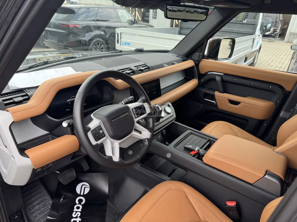 Land Rover Defender 110 2023 — миниатюра 4