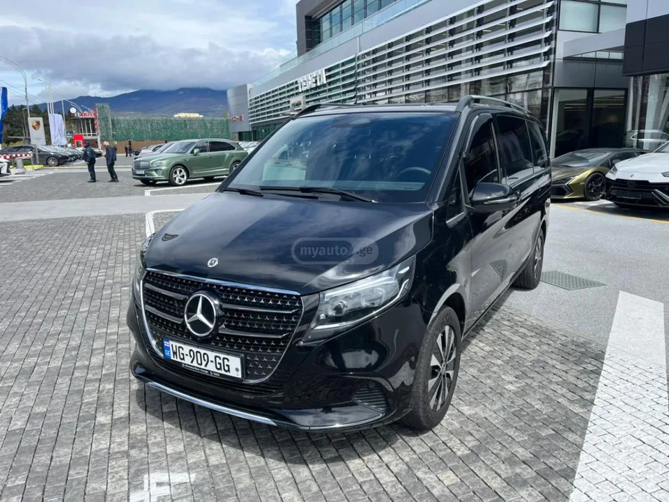 Mercedes-Benz V 300 4 Matic 2025 — фото 1, купить с доставкой в Москву