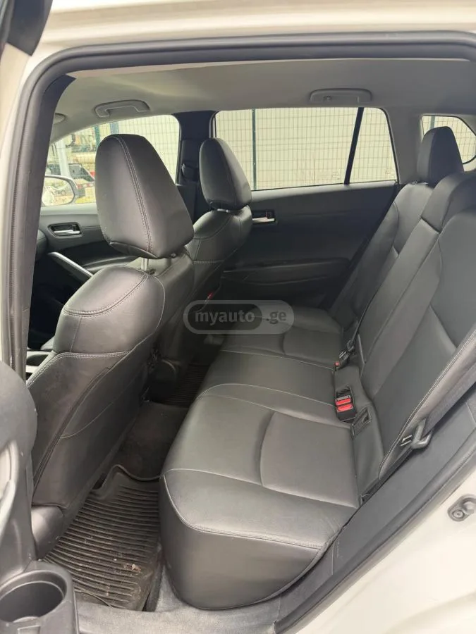 Toyota CorollaCross LE 4dr All-Wheel Drive CVT 2022 — миниатюра 3