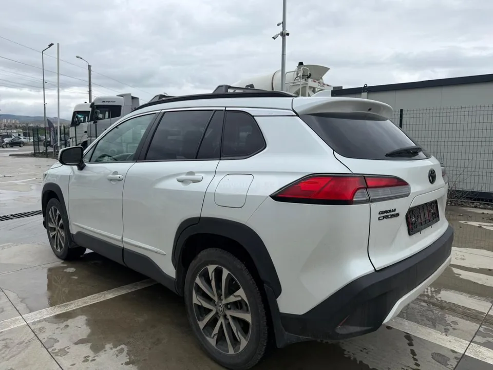 Toyota CorollaCross LE 4dr All-Wheel Drive CVT 2022 — миниатюра 4