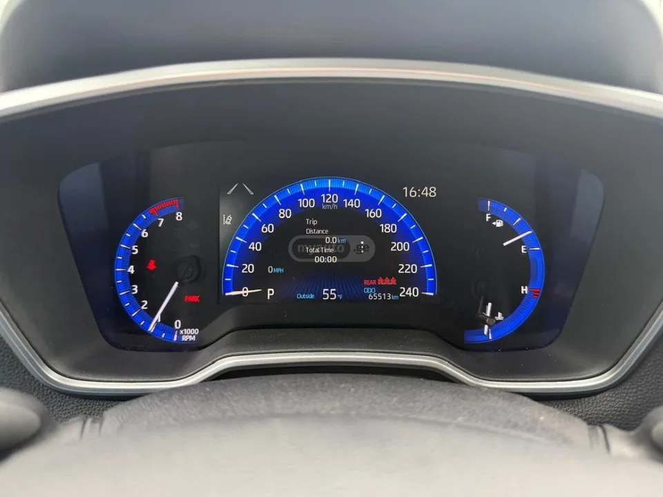 Toyota CorollaCross LE 4dr All-Wheel Drive CVT 2022 — миниатюра 5