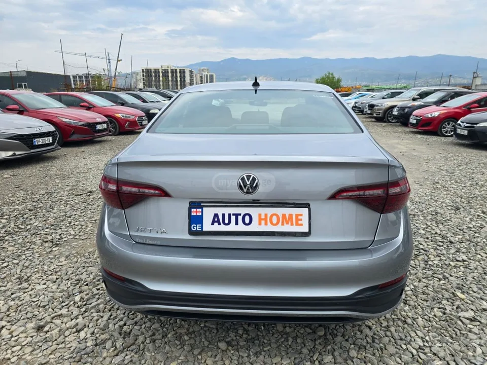 Volkswagen Jetta 2023 — миниатюра 5