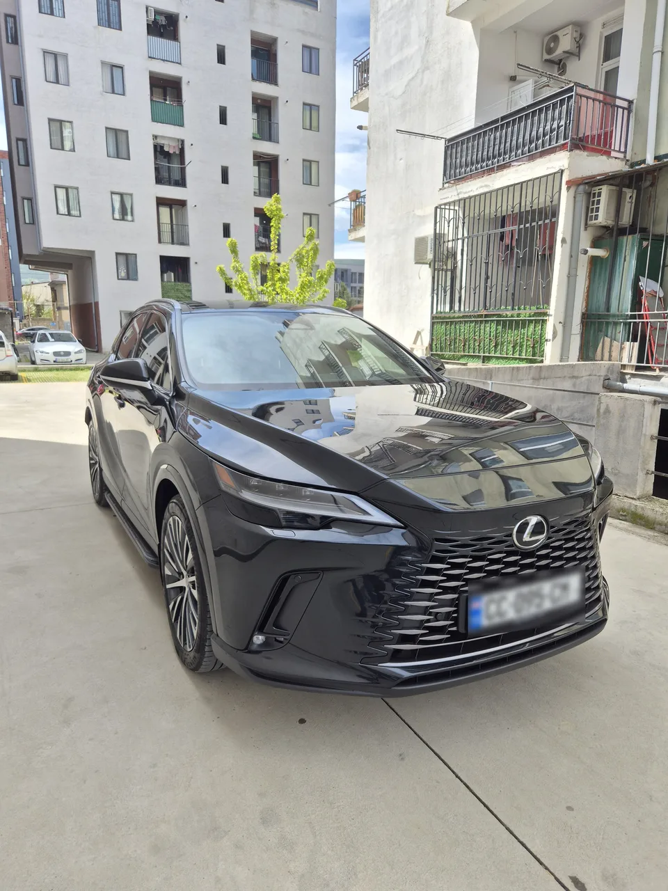 Lexus RX 350 2024 — фото 1, купить с доставкой в Москву