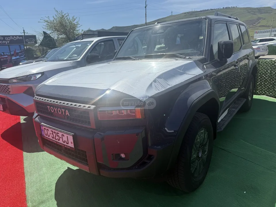 Toyota Land Cruiser Prado 41 SFX Официал 2026 — фото 1, купить с доставкой в Москву