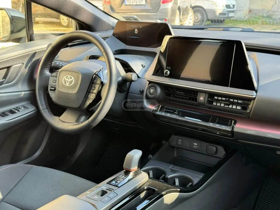 Toyota Prius 2024 — миниатюра 3