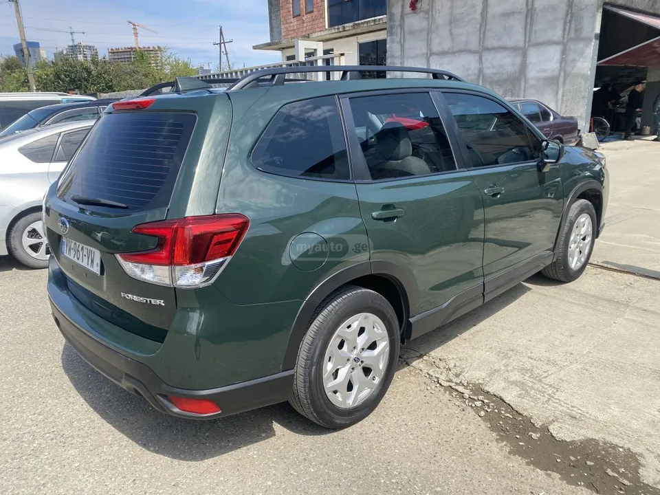 Subaru Forester Base 4dr All-Wheel Drive CVT 2022 — миниатюра 4