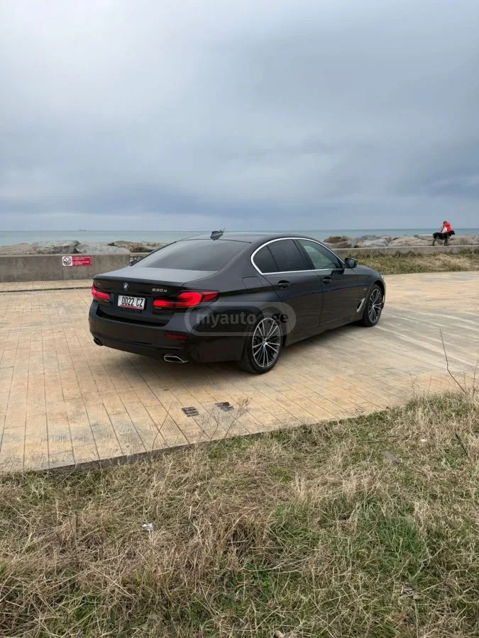 BMW 530 184 2023 — миниатюра 3