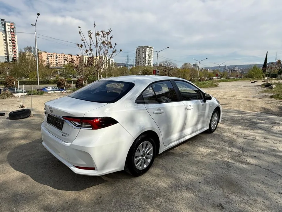 Toyota Corolla 2025 — миниатюра 3