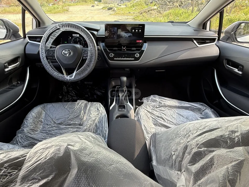 Toyota Corolla 2025 — миниатюра 4
