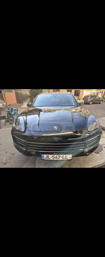 Porsche Cayenne 2022 — миниатюра 2