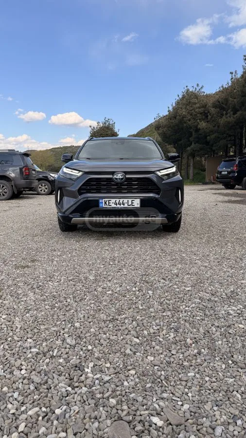 Toyota RAV 4 XSE 4dr All-Wheel Drive CVT 2023 — фото 1, купить с доставкой в Москву