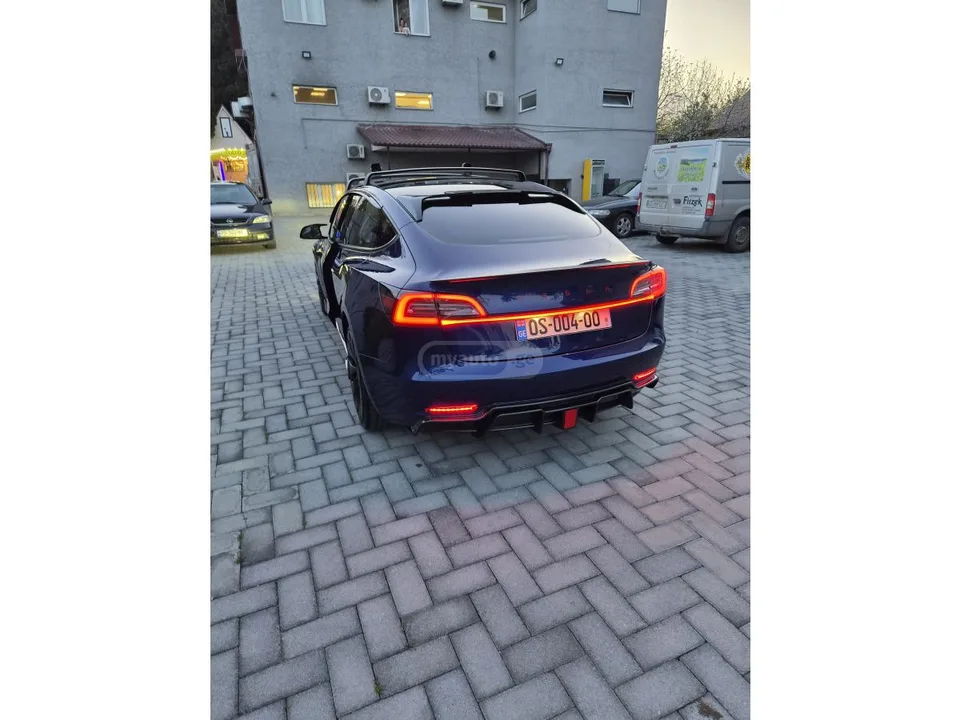 Tesla Model 3 Performance 2022 — миниатюра 5