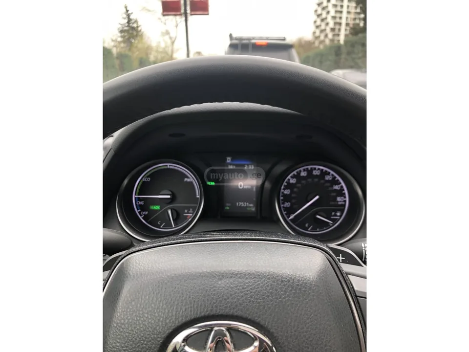 Toyota Camry 2023 — миниатюра 2