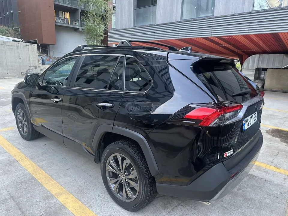 Toyota RAV 4 2024 — миниатюра 3