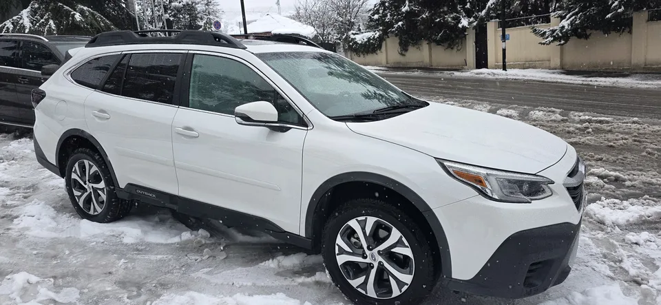Subaru Outback Limited 4dr All-Wheel Drive CV 2022 — миниатюра 4