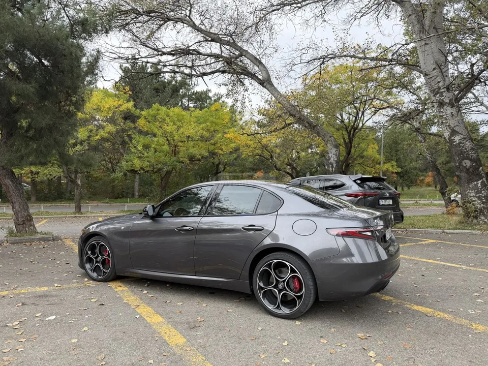 Alfa Romeo Giulia Ti-Sport 2024 — миниатюра 3