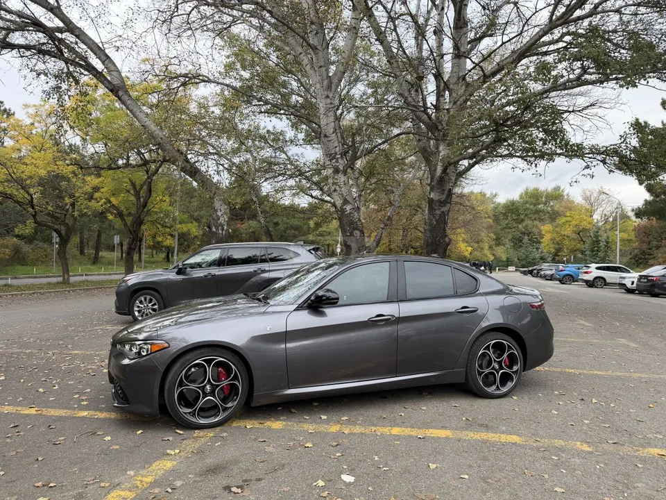 Alfa Romeo Giulia Ti-Sport 2024 — миниатюра 5