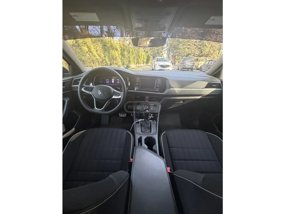 Volkswagen Jetta SPORT 2023 — миниатюра 3