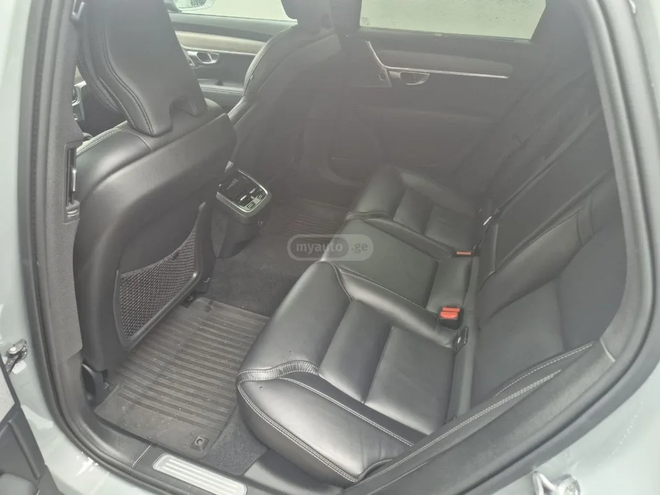 Volvo V 90 Kombi 2023 — миниатюра 5
