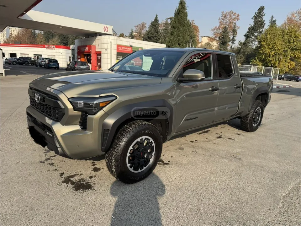 Toyota Tacoma 2024 — фото 1, купить с доставкой в Москву