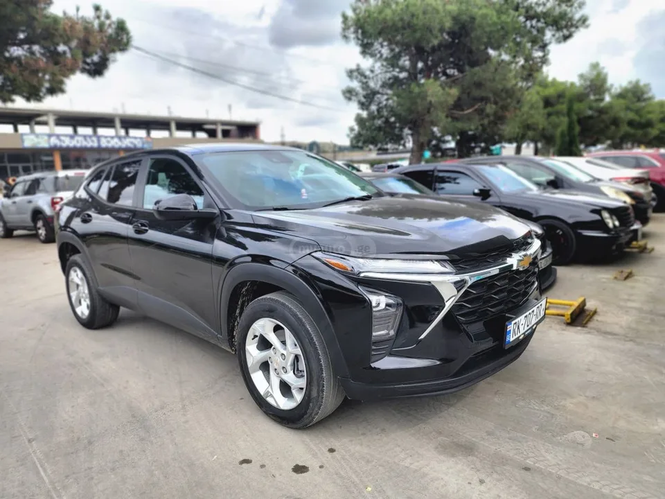 Chevrolet Trax Crossover 2023 — миниатюра 2